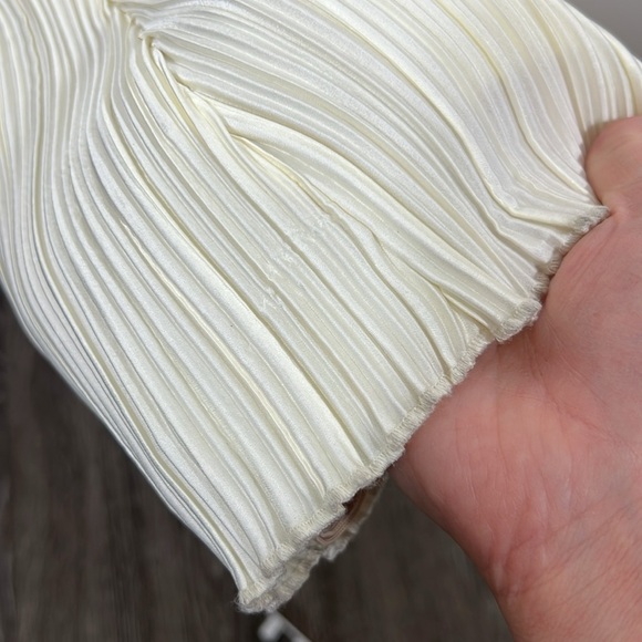 House of Harlow 1960 x REVOLVE Tyler Pleated Gown in Ivory - Picture 10 of 12